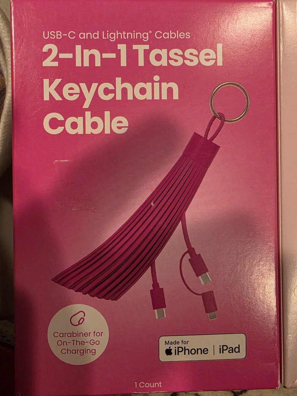 2-in-1 Tassel Keychain Cable USB-C & Lightning – Pink
